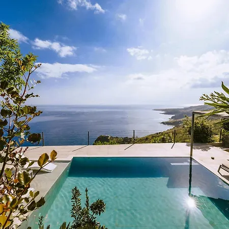 Anemos Luxury Villas Rodakino