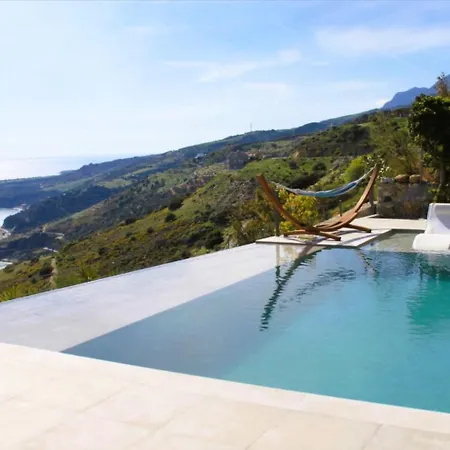 Villa Anemos Luxury Villas